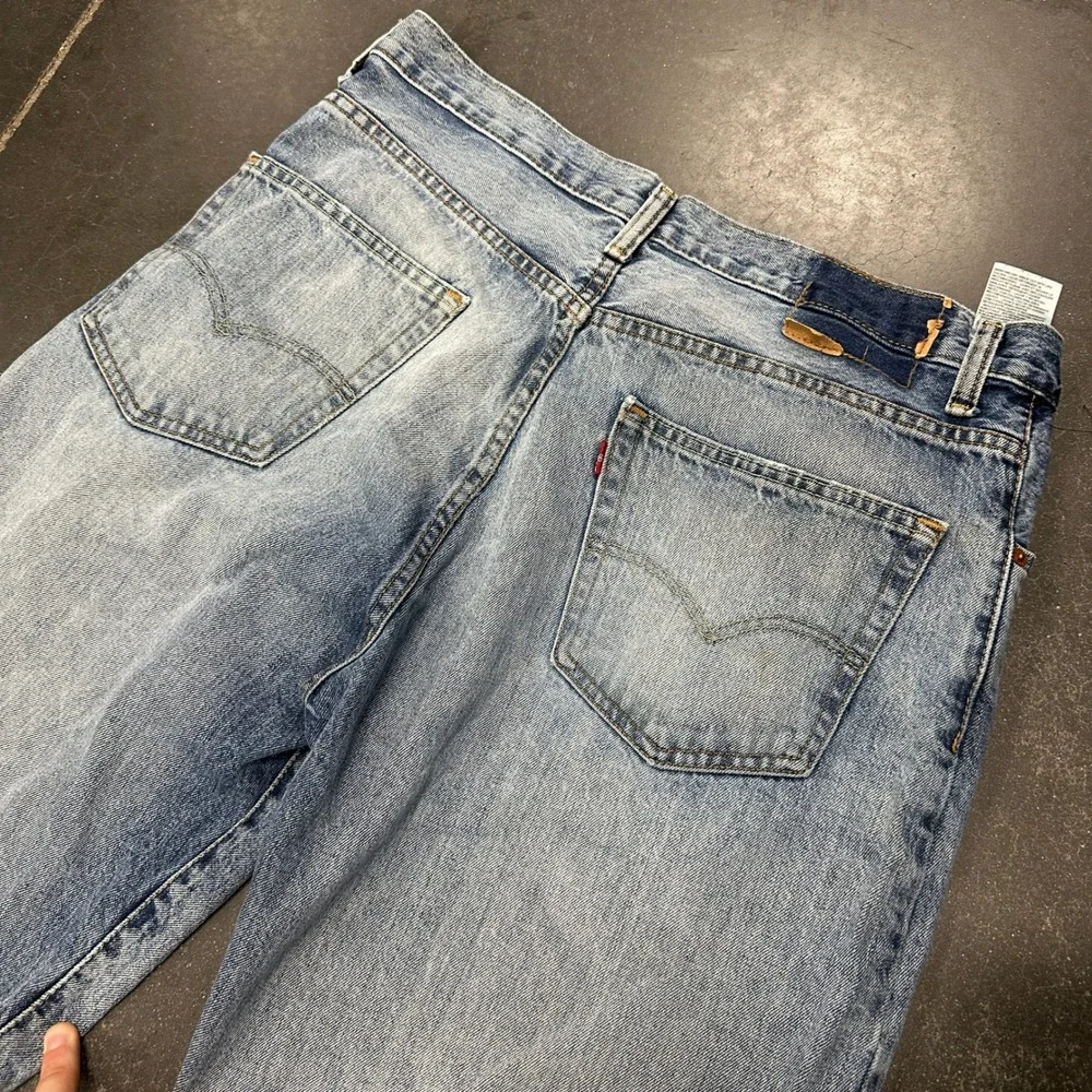 Levis Regular Fit Denim Shorts Mens 34 Light Wash Blue Cotton Jean Shorts